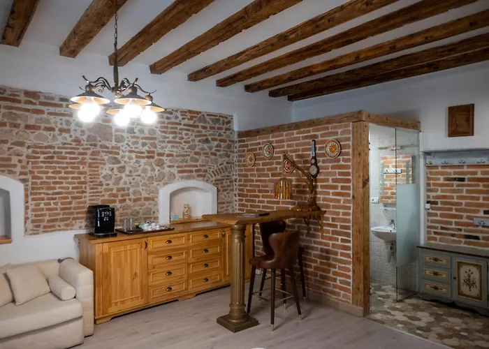 Boutique 11 Postavarului By Kronstay Готель *